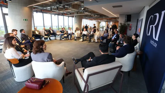 Fachadas ativas promovem transformação urbana através do varejo de rua